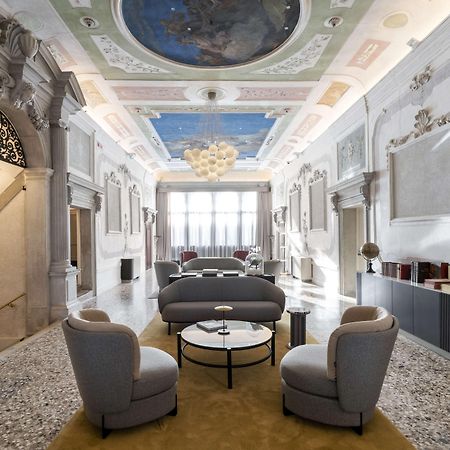 Radisson Collection Hotel, Palazzo Nani Venice Exterior photo The Library