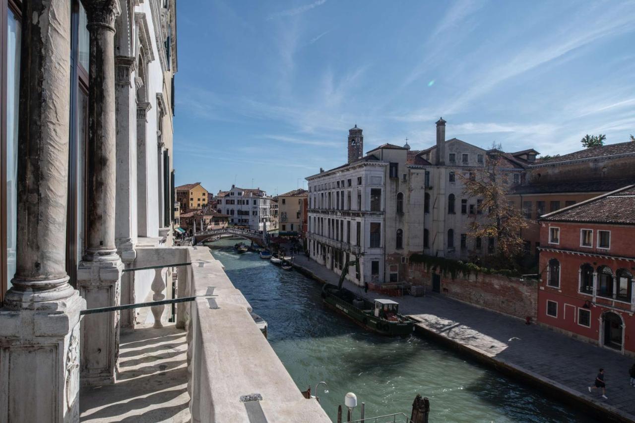 Radisson Collection Hotel, Palazzo Nani Venice Exterior photo The Canal Vena