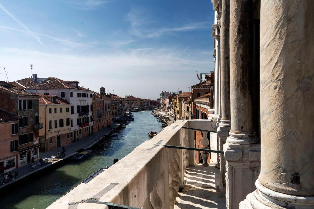 Radisson Collection Hotel, Palazzo Nani Venice Exterior photo The Canal Vena