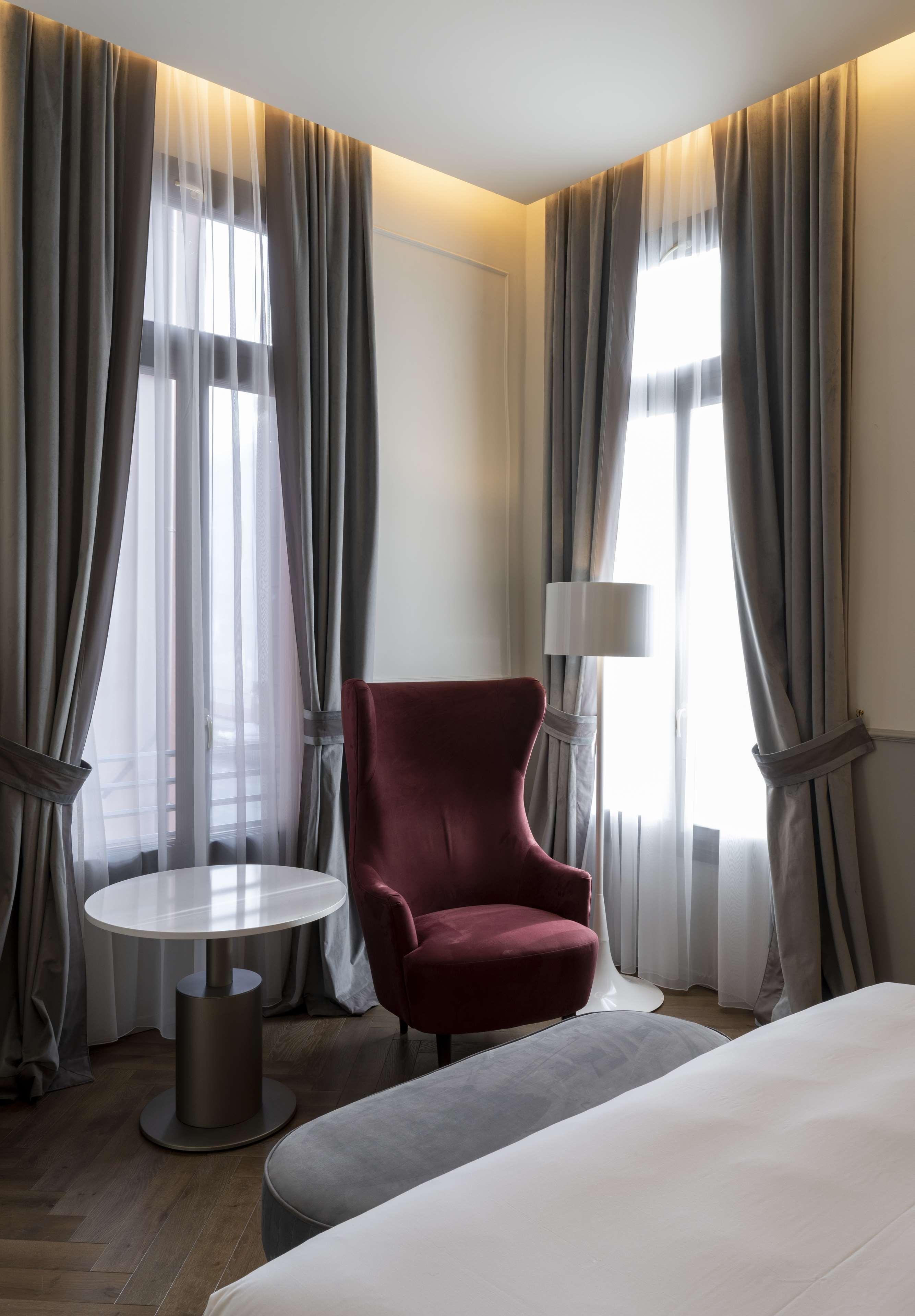 Radisson Collection Hotel, Palazzo Nani Venice Exterior photo A room at the hotel